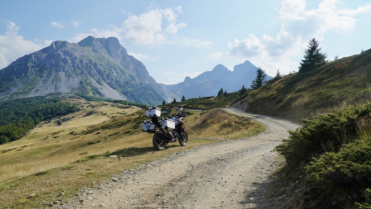 Komovi Motorcycling 